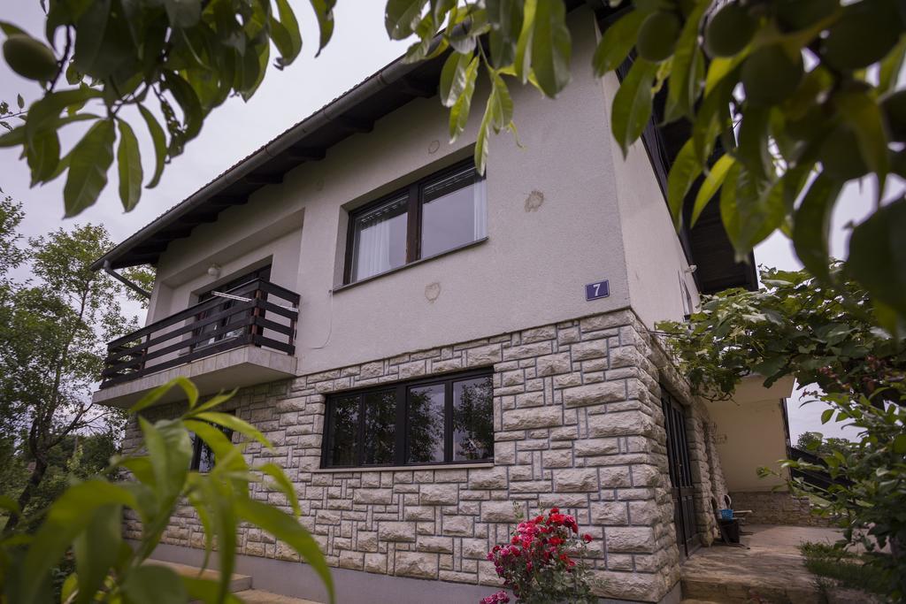 סלוניי Apartment Vi&Mi חדר תמונה