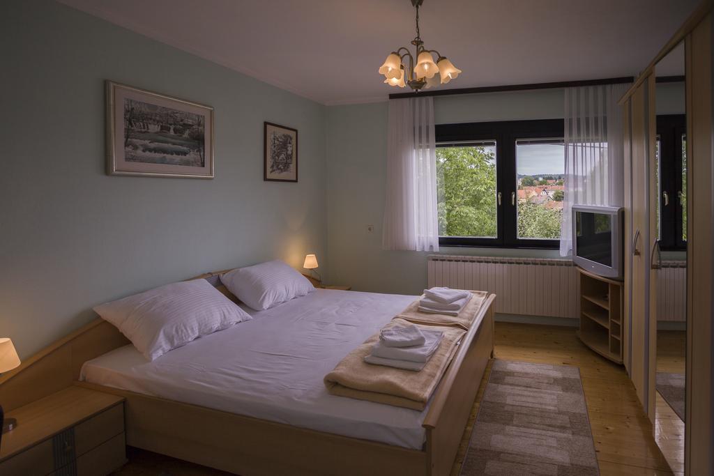 סלוניי Apartment Vi&Mi חדר תמונה